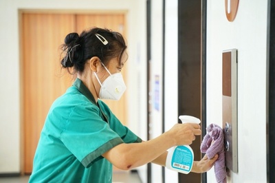 青春擔當，筑起抗疫防線 95后冠寓運營官以專業消毒服務閃耀光芒